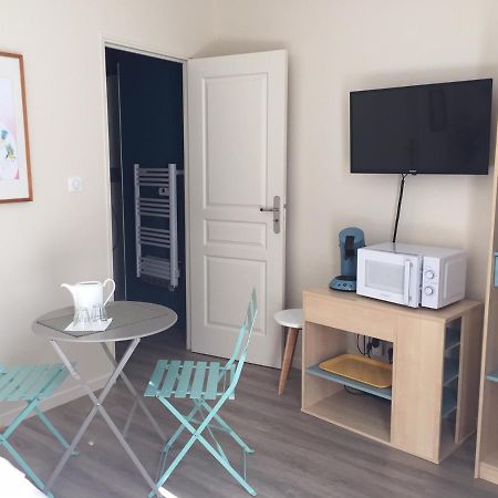 Chambre Dans Dependance Maison De Ville + Abri Velos 索米尔 外观 照片
