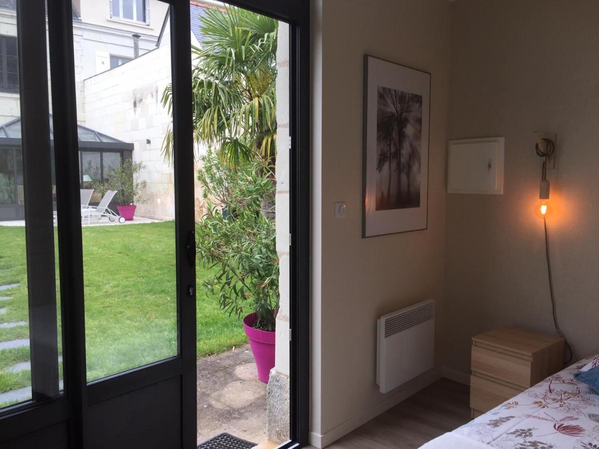 Chambre Dans Dependance Maison De Ville + Abri Velos 索米尔 外观 照片
