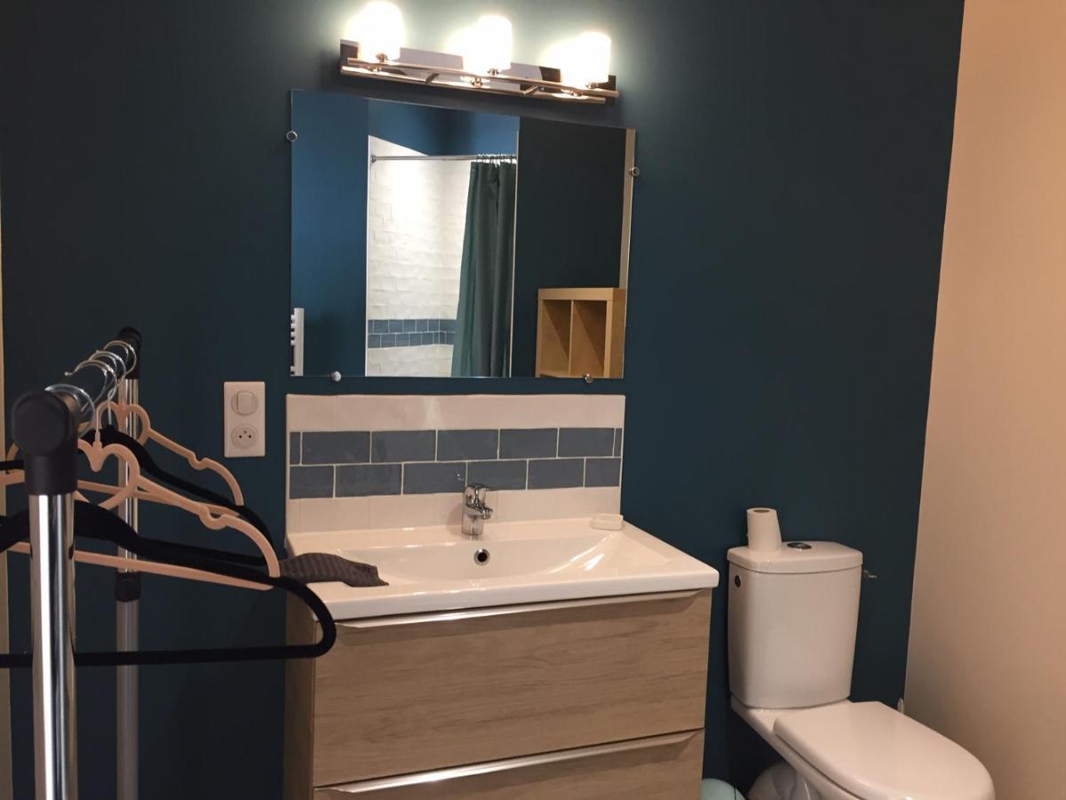 Chambre Dans Dependance Maison De Ville + Abri Velos 索米尔 外观 照片